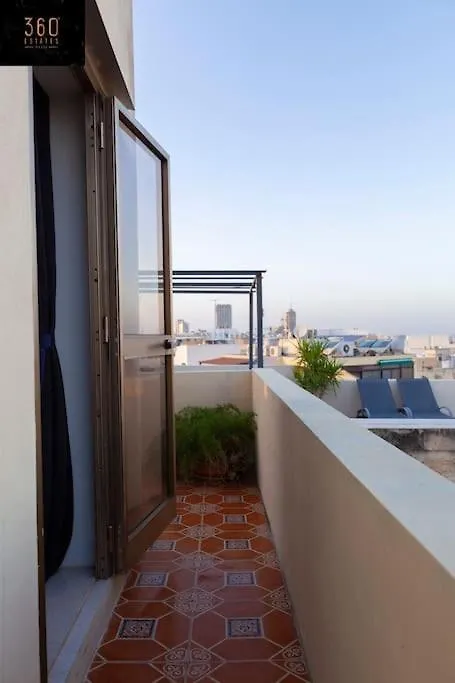 Apartment Beautiful, Typical Maltese 4Br Home With Roof Top By 360 Estates Sliema