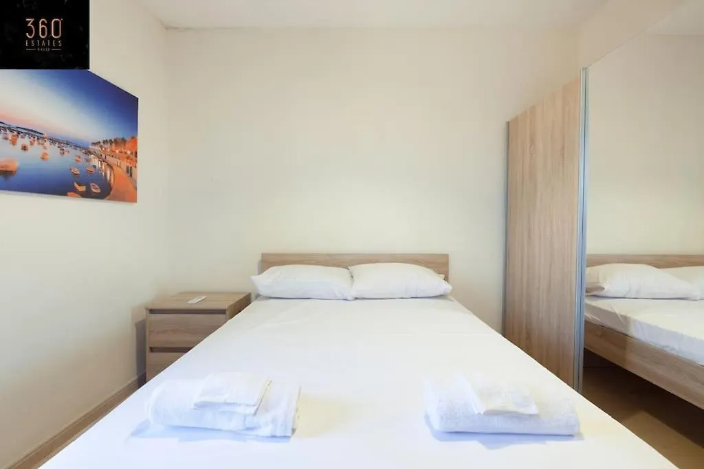 Beautiful, Typical Maltese 4Br Home With Roof Top By 360 Estates Sliema 0*,  Malta