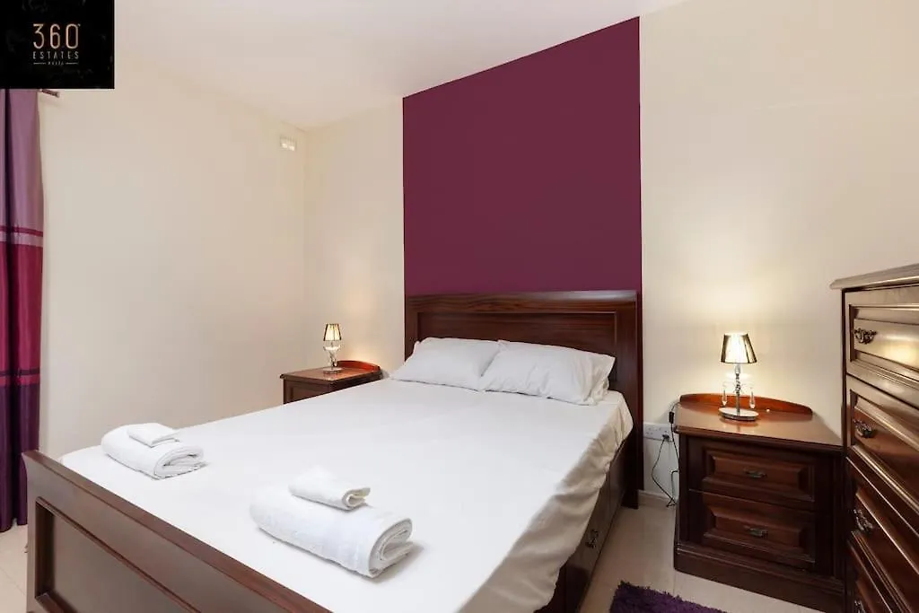 Beautiful, Typical Maltese 4Br Home With Roof Top By 360 Estates Sliema Malta