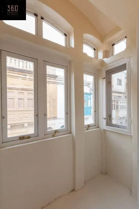 Beautiful, Typical Maltese 4Br Home With Roof Top By 360 Estates Sliema 0*,  Malta